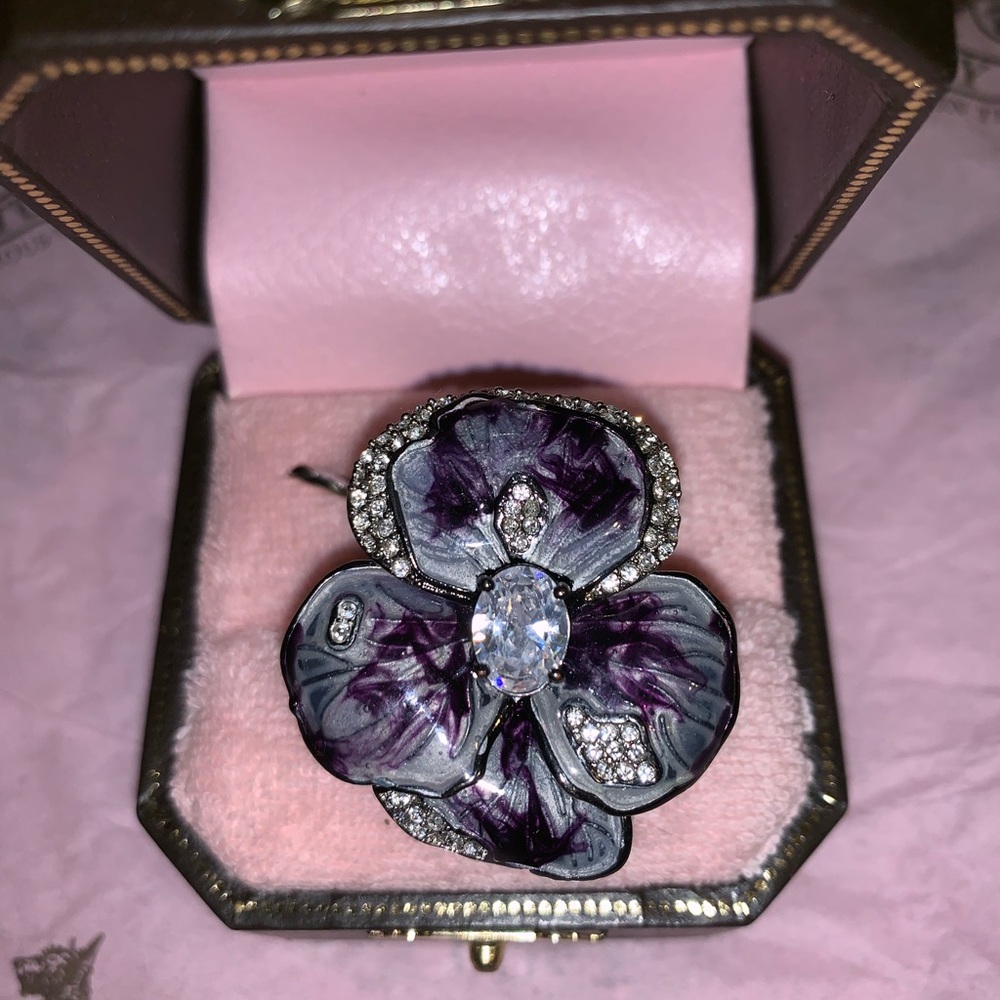 Juicy Couture Pansy ring size 7